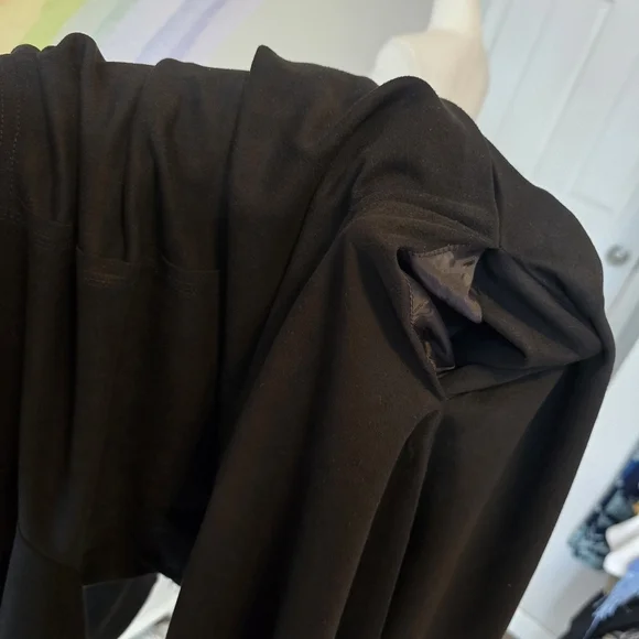 Joh | Small | Aurora Suede Round Neck with Pockets - Picture 5 of 11